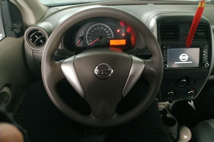 Used Nissan Sunny 2014 1.5XE Manual Comfort Edition Steering Wheel