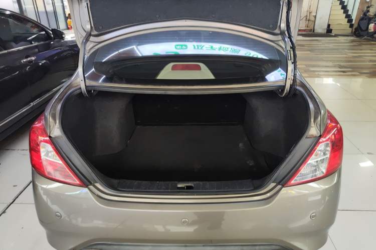 Used Nissan Sunny 2014 1.5XE CVT Elite Edition Trunk
