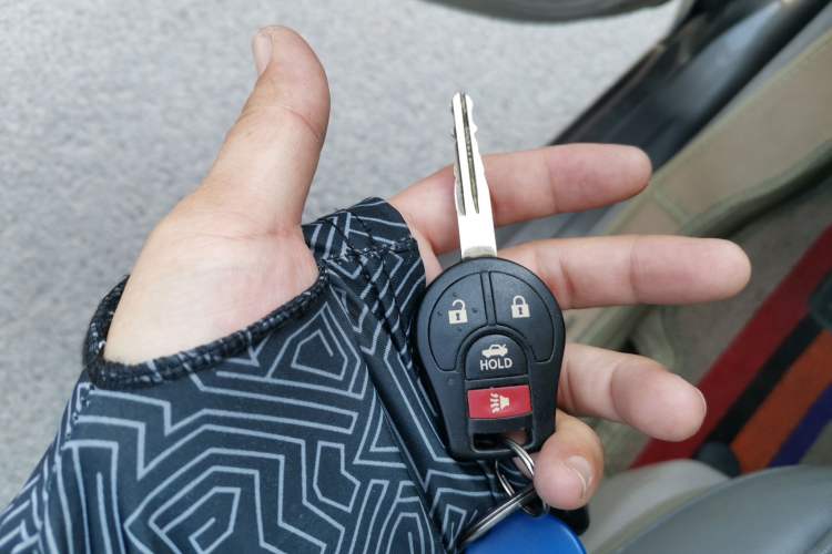 Used Nissan Sunny 2014 1.5XE Manual Elite Edition Vehicle Key