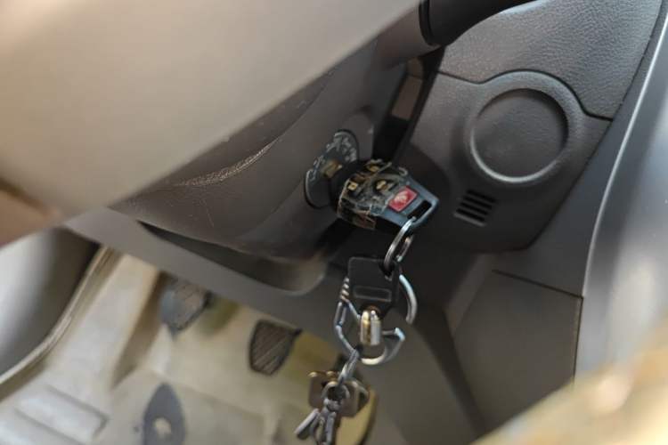 Used Nissan Sunny 2014 1.5XE Manual Comfort Edition Vehicle Key