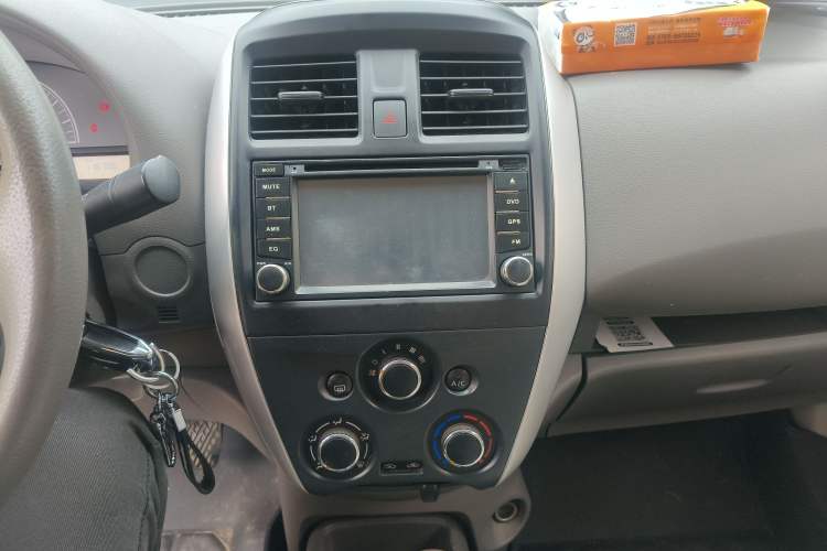Used Nissan Sunny 2014 1.5XE Manual Comfort Edition Audio And AC Panel