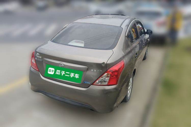 Used Nissan Sunny 2014 1.5XE Manual Comfort Edition Exterior 5