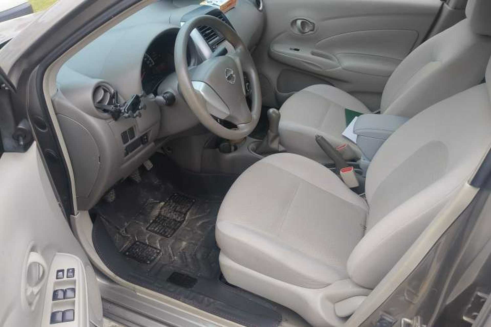 Used Nissan Sunny 2014 1.5XE Manual Comfort Edition Interior 3