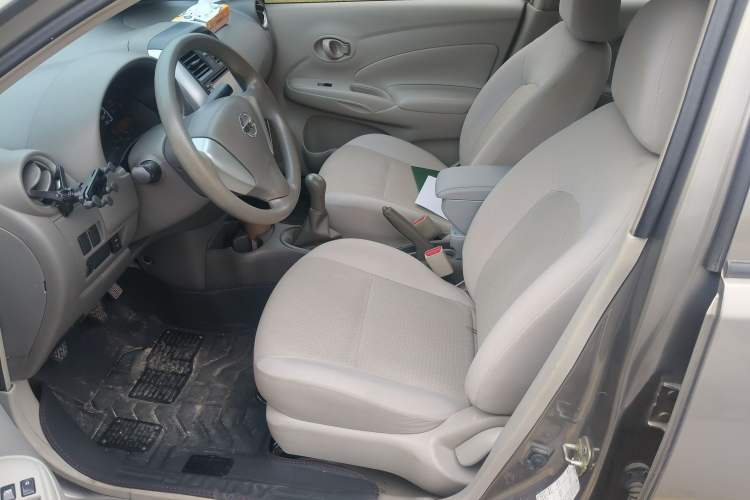 Used Nissan Sunny 2014 1.5XE Manual Comfort Edition Left Front Seat