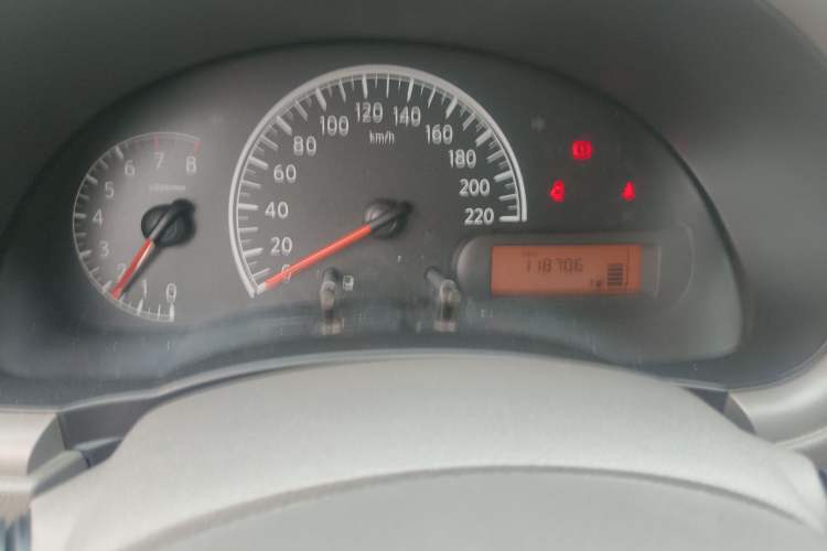 Used Nissan Sunny 2014 1.5XE Manual Comfort Edition Odometer Close Up