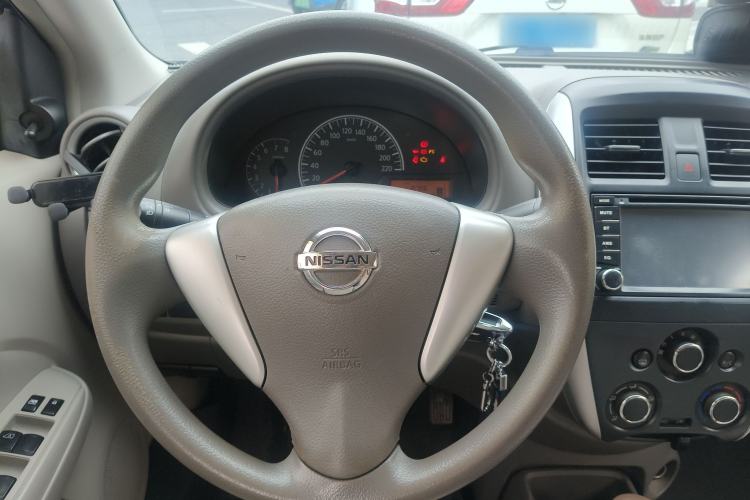 Used Nissan Sunny 2014 1.5XE Manual Comfort Edition Steering Wheel