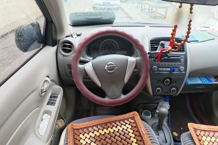 Used Nissan Sunny 2014 1.5XE CVT Elite Edition Steering Wheel