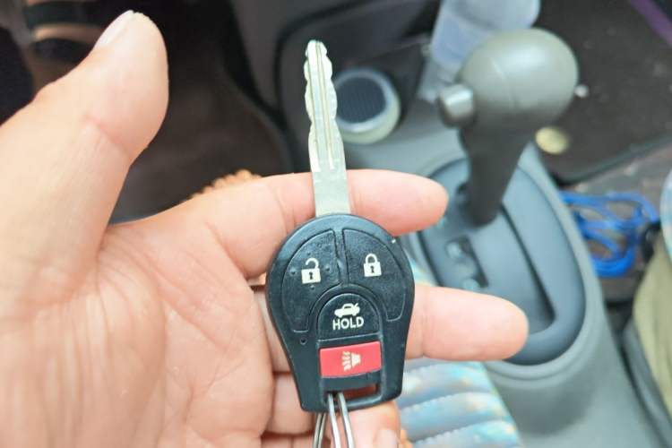 Used Nissan Sunny 2014 1.5XE CVT Elite Edition Vehicle Key
