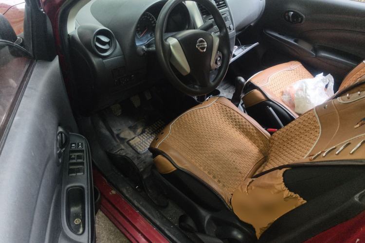 Used Nissan Sunny 2014 1.5XE Manual Elite Edition Driver Seat