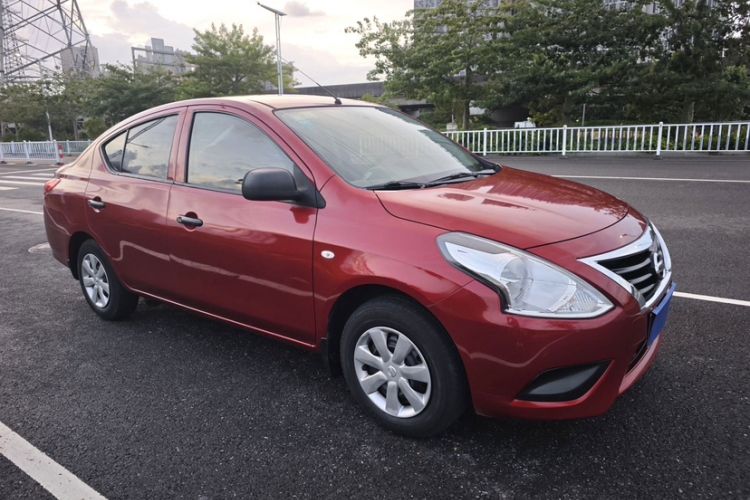 Used Nissan Sunny 2014 1.5XE CVT Elite Edition Exterior 2