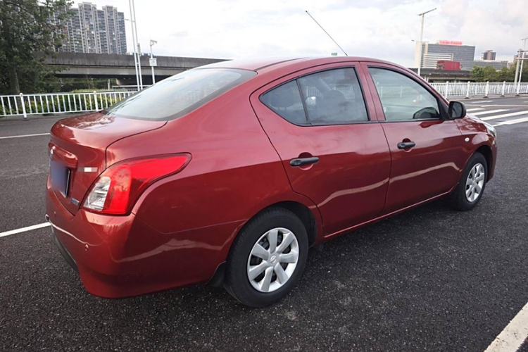 Used Nissan Sunny 2014 1.5XE CVT Elite Edition Exterior 5