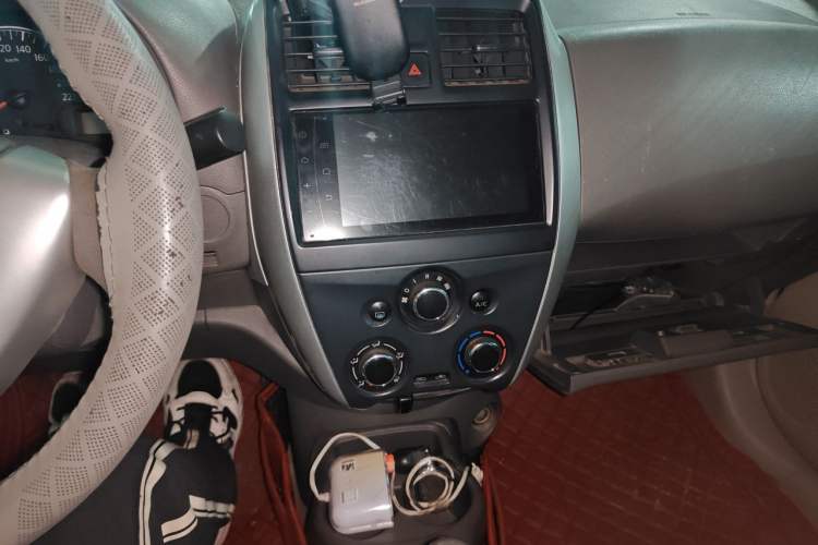 Used Nissan Sunny 2014 1.5XE Manual Comfort Edition Audio And AC Panel