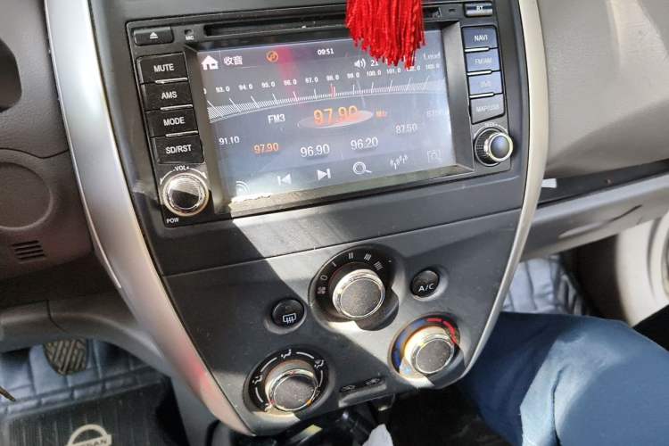 Used Nissan Sunny 2014 1.5XE Manual Comfort Edition Audio And AC Panel