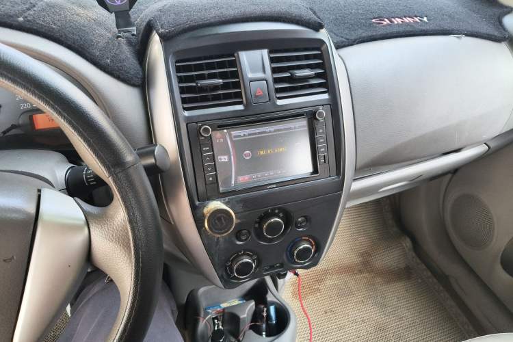 Used Nissan Sunny 2014 1.5XE Manual Elite Edition Audio And AC Panel