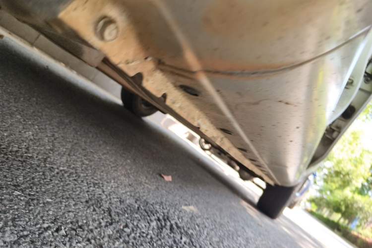 Used Nissan Sunny 2014 1.5XE Manual Comfort Edition Chassis Front Left