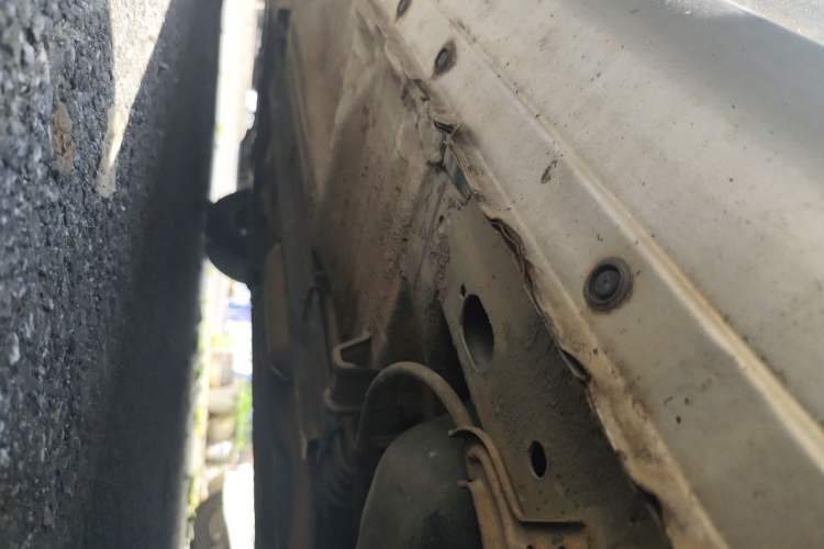 Used Nissan Sunny 2014 1.5XE Manual Comfort Edition Chassis Rear Left