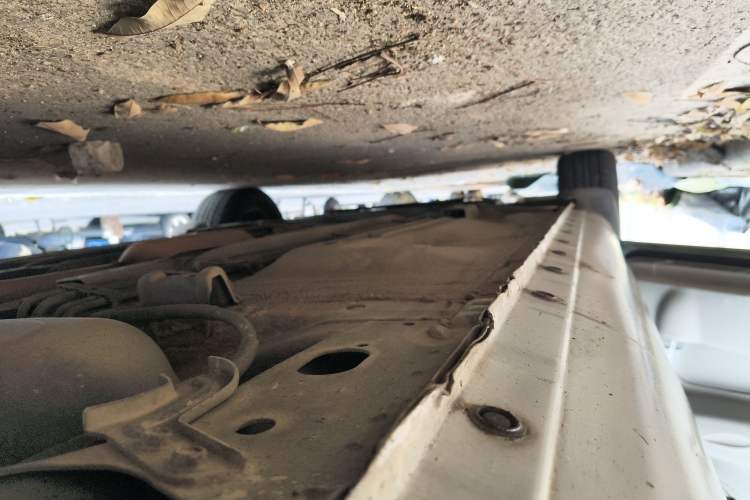 Used Nissan Sunny 2014 1.5XE Manual Elite Edition Chassis Rear Left