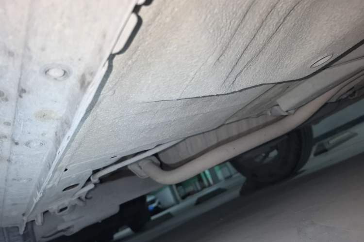 Used Nissan Sunny 2014 1.5XE Manual Comfort Edition Chassis Rear Right
