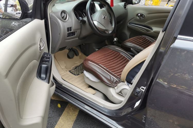 Used Nissan Sunny 2014 1.5XL CVT Luxury Edition Driver Seat