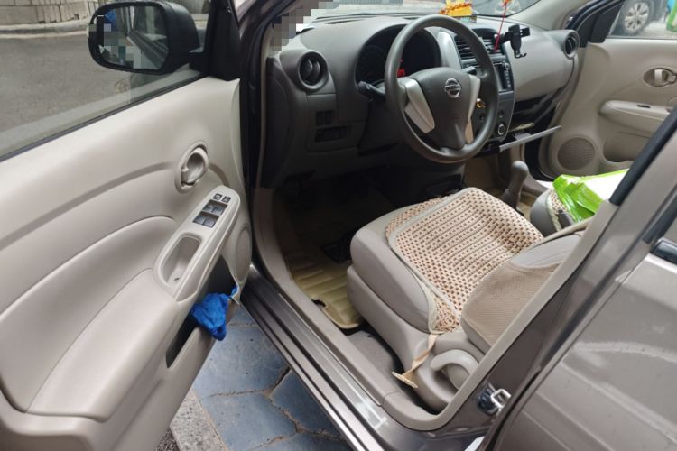 Used Nissan Sunny 2014 1.5XE Manual Elite Edition Driver Seat