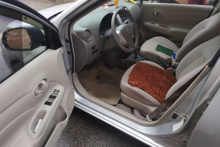 Used Nissan Sunny 2014 1.5XE CVT Elite Edition Driver Seat