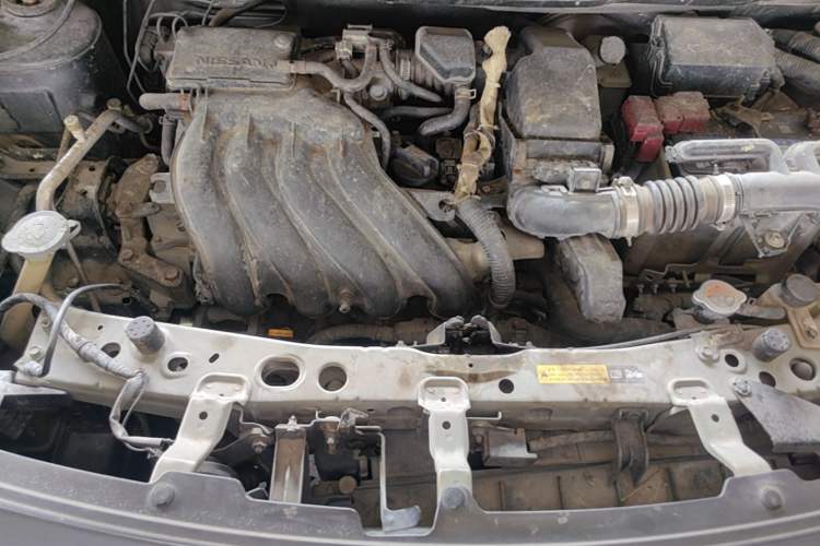 Used Nissan Sunny 2014 1.5XE Manual Elite Edition Engine Bay