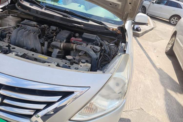Used Nissan Sunny 2014 1.5XE CVT Elite Edition Engine Bay Left