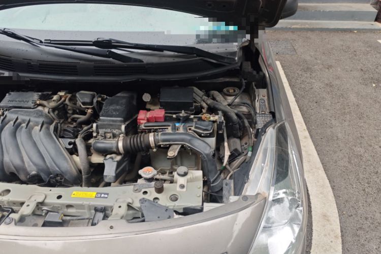 Used Nissan Sunny 2014 1.5XE Manual Elite Edition Engine Bay Left
