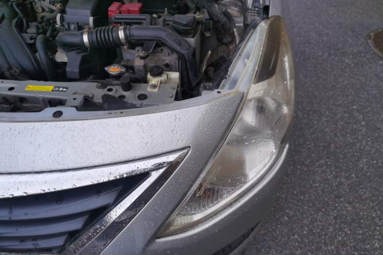 Used Nissan Sunny 2014 1.5XE CVT Elite Edition Engine Bay Left