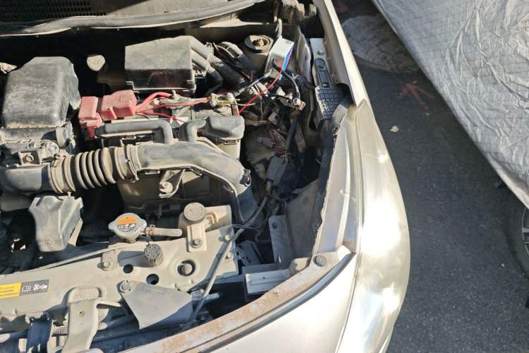 Used Nissan Sunny 2014 1.5XE Manual Comfort Edition Engine Bay Left