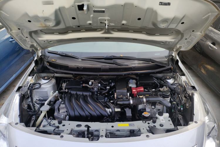 Used Nissan Sunny 2014 1.5XE CVT Comfort Edition Engine Bay