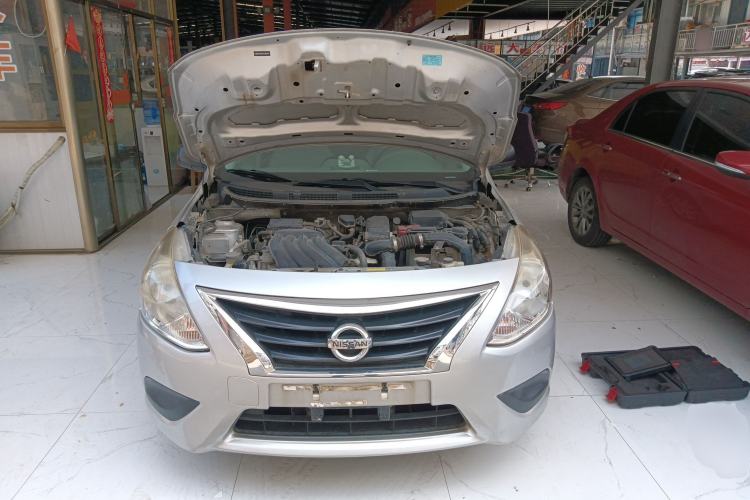 Used Nissan Sunny 2014 1.5XE Manual Elite Edition Engine Bay