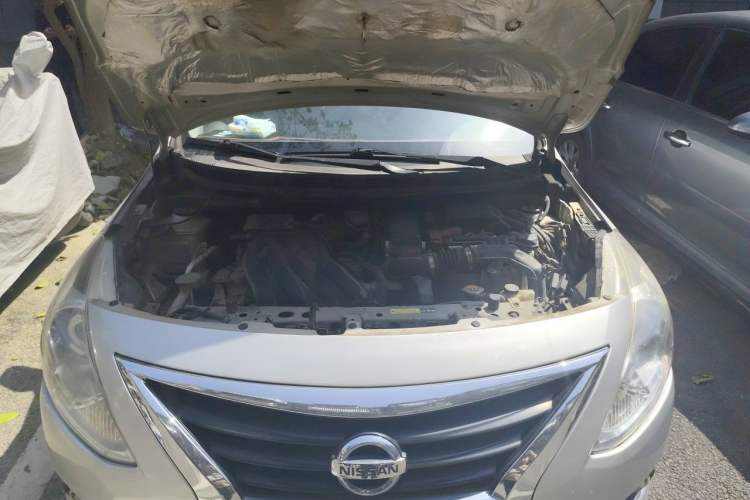 Used Nissan Sunny 2014 1.5XE Manual Comfort Edition Engine Bay