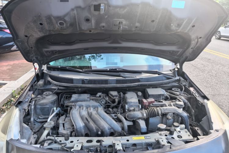 Used Nissan Sunny 2014 1.5XE Manual Elite Edition Engine Bay