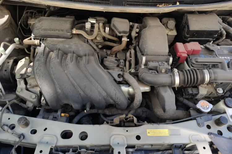 Used Nissan Sunny 2014 1.5XE CVT Elite Edition Engine Bay