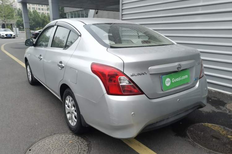 Used Nissan Sunny 2014 1.5XE Manual Elite Edition Exterior 2