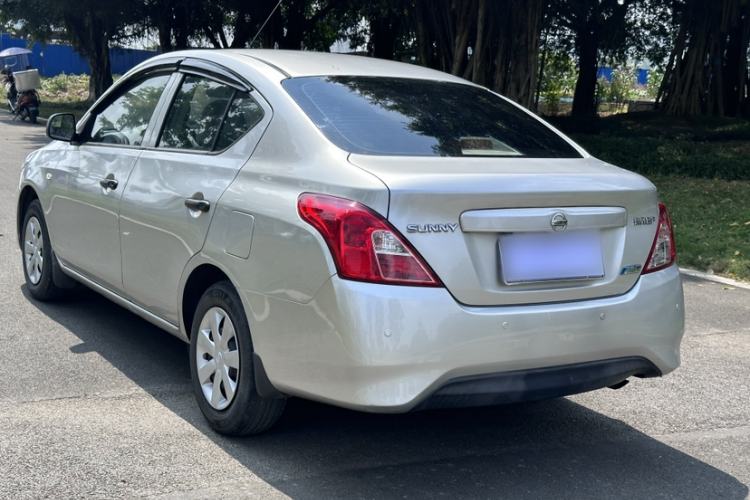Used Nissan Sunny 2014 1.5XE CVT Comfort Edition Exterior 4