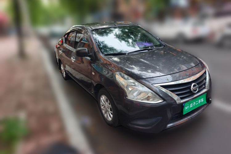 Used Nissan Sunny 2014 1.5XE Manual Elite Edition Front Right 45 Deg