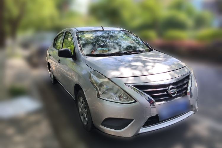 Used Nissan Sunny 2014 1.5XE Manual Comfort Edition Front Right 45 Deg