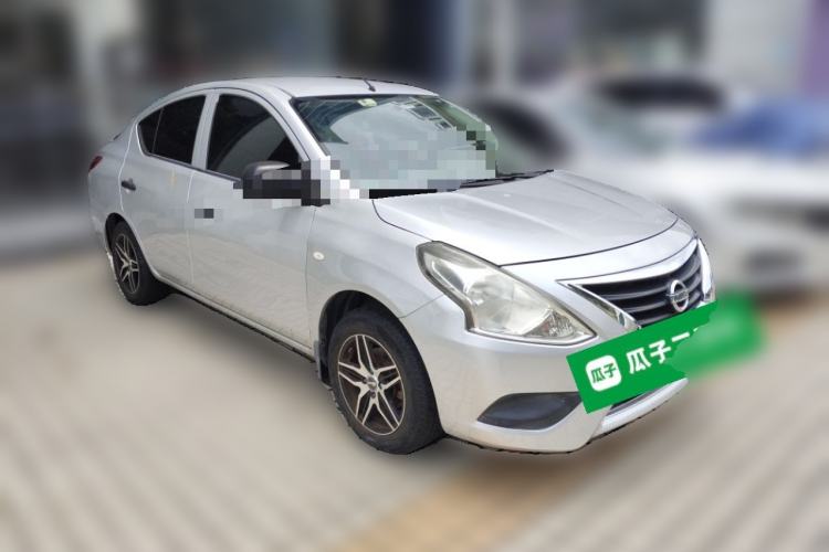 Used Nissan Sunny 2014 1.5XE Manual Elite Edition Front Right 45 Deg