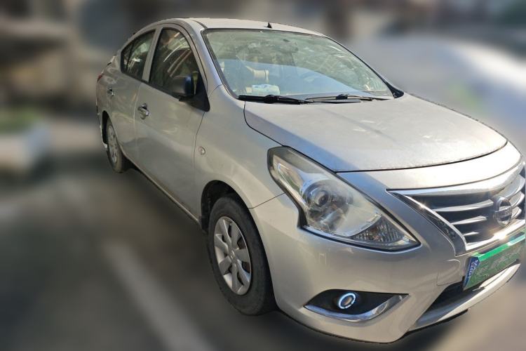 Used Nissan Sunny 2014 1.5XE Manual Comfort Edition Front Right 45 Deg