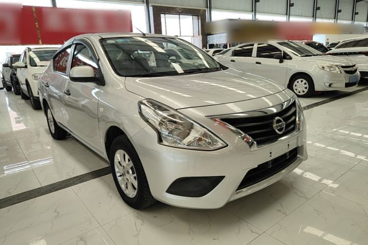 Used Nissan Sunny 2014 1.5XE Manual Comfort Edition Front Right 45 Deg
