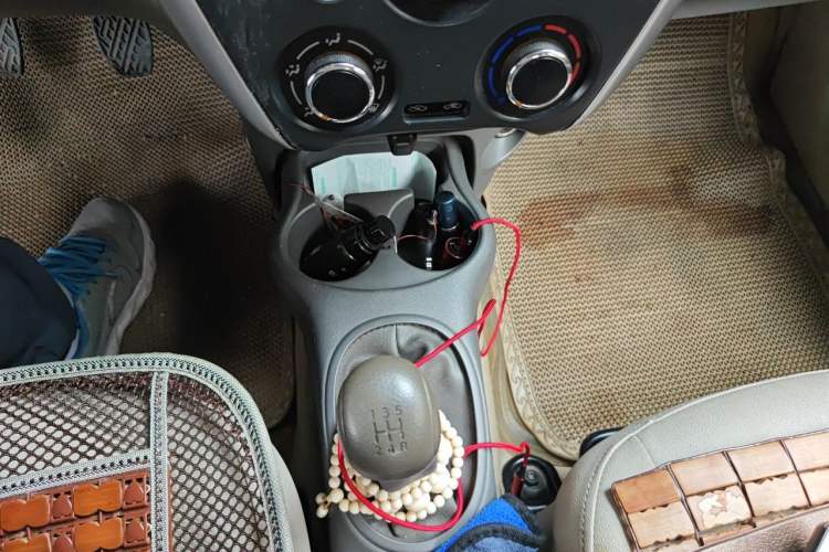 Used Nissan Sunny 2014 1.5XE Manual Elite Edition Gear Lever