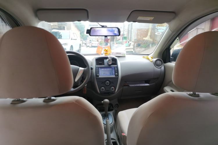 Used Nissan Sunny 2014 1.5XE CVT Elite Edition Headliner