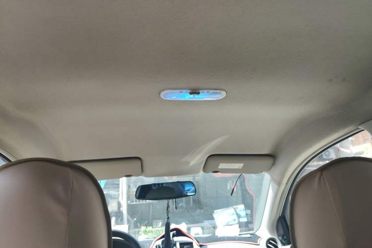 Used Nissan Sunny 2014 1.5XE Manual Comfort Edition Headliner