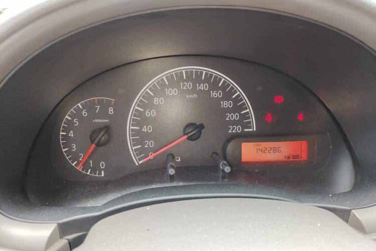 Used Nissan Sunny 2014 1.5XE Manual Elite Edition Instrument Cluster