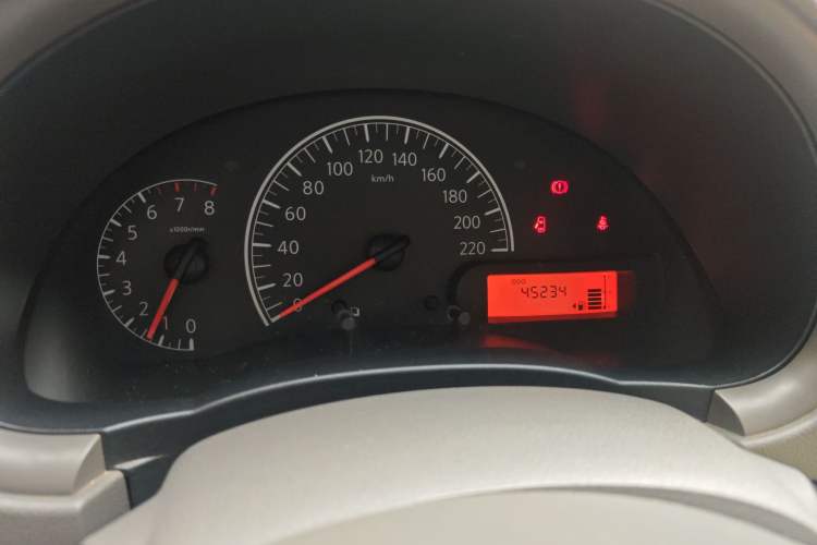Used Nissan Sunny 2014 1.5XE Manual Elite Edition Instrument Cluster