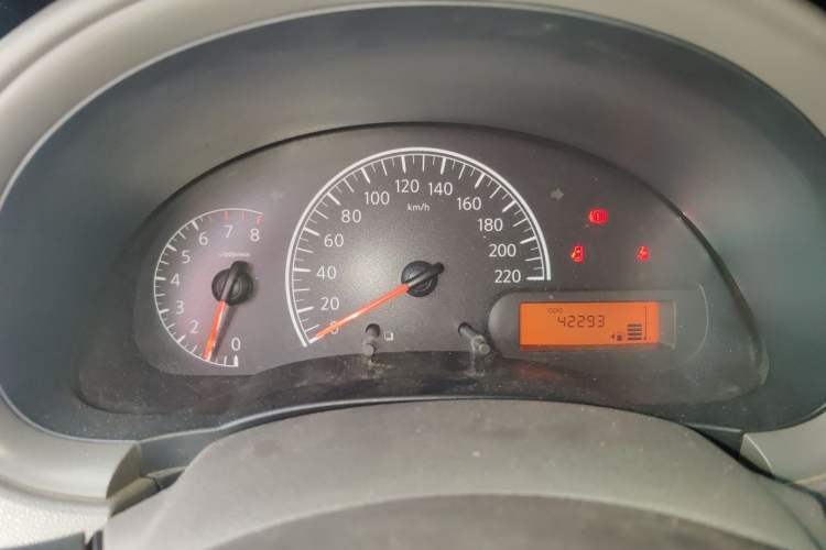 Used Nissan Sunny 2014 1.5XE Manual Comfort Edition Instrument Cluster