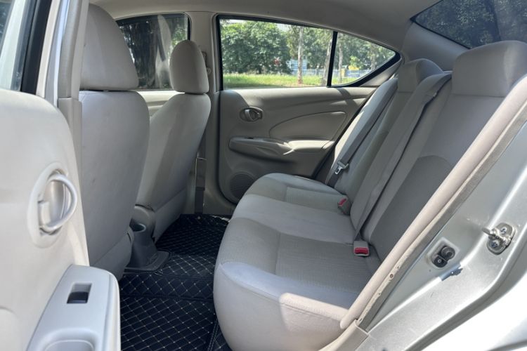 Used Nissan Sunny 2014 1.5XE CVT Comfort Edition Interior 1