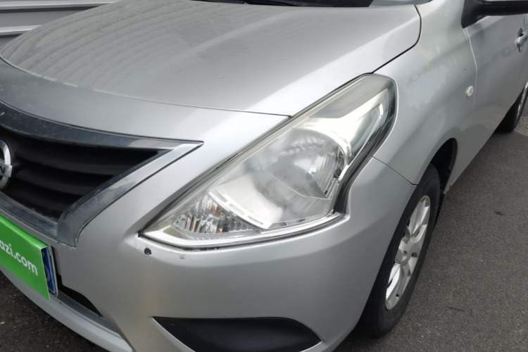 Used Nissan Sunny 2014 1.5XE Manual Elite Edition Left Front Headlight